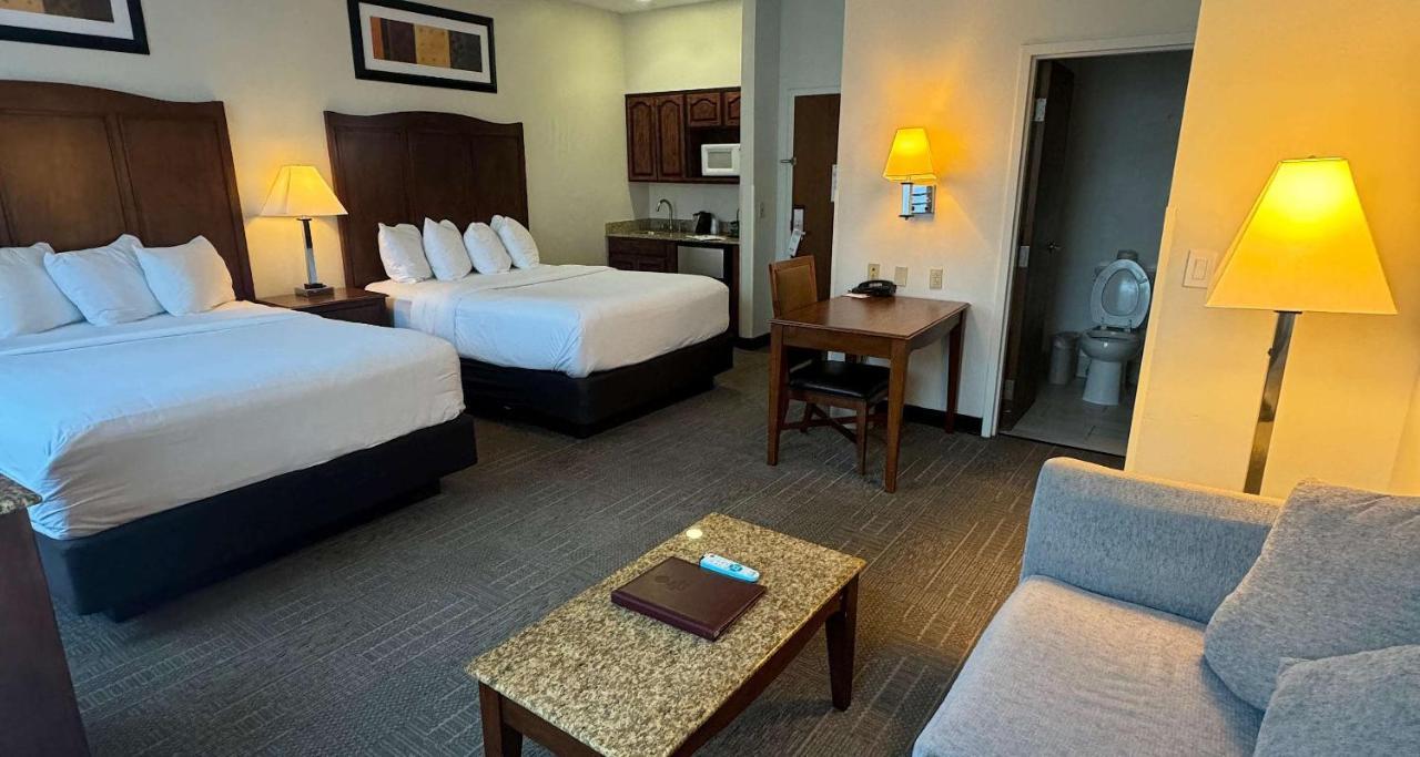 Best Western Plus Hannaford Inn & Suites Kenwood Kültér fotó